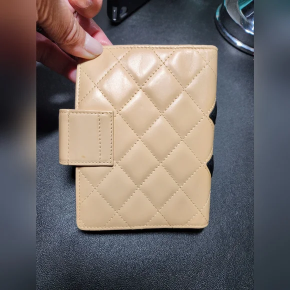 Chanel FLASH FINAL SALE - Cream Cambon Agenda PM /Wallet PRICE is FIRM - Picture 7 of 12